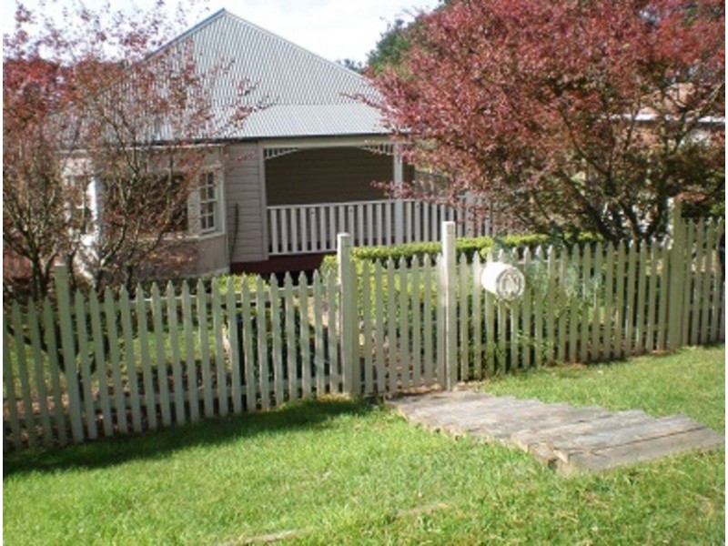 27 Mackeys Lane, Robertson NSW 2577