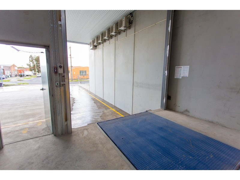2/27A Dawson Street, Coburg North VIC 3058