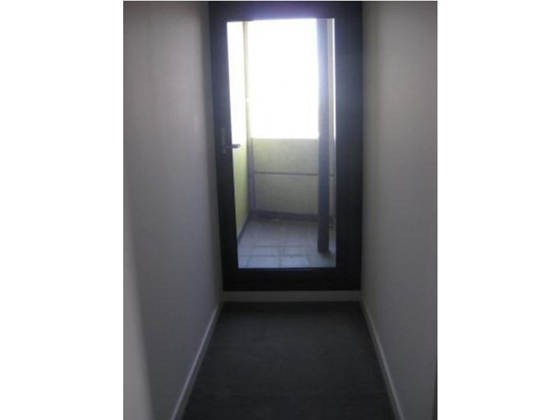 12.05/240 Barkly Street, West Footscray VIC 3012