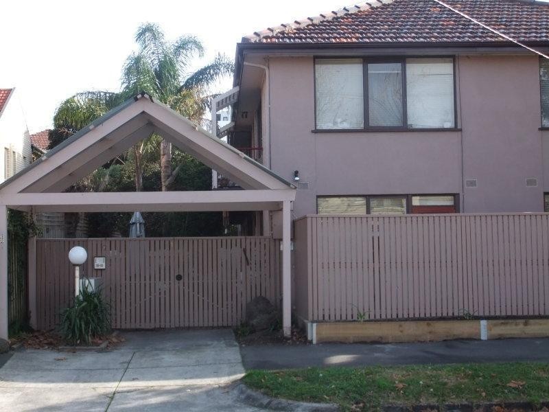 8/42 Foam Street, Elwood VIC 3184