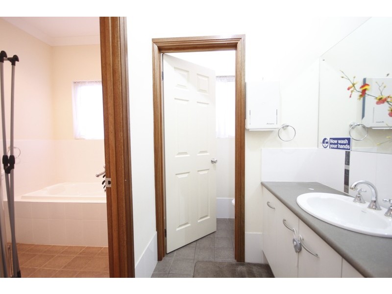 2 Tenth Avenue, Woodville North SA 5012