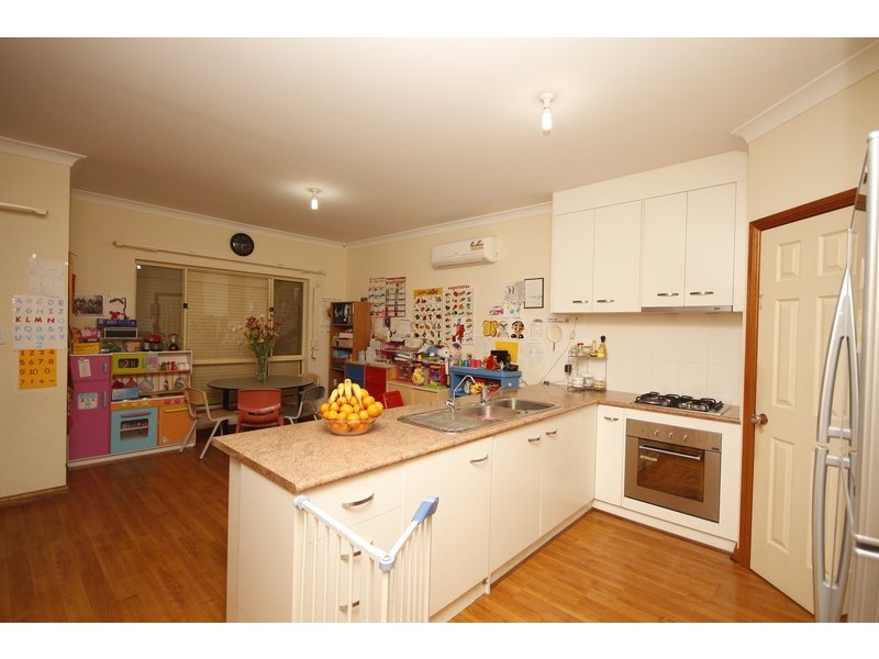 2 Tenth Avenue, Woodville North SA 5012