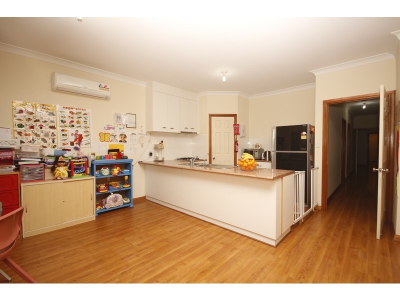 2 Tenth Avenue, Woodville North SA 5012