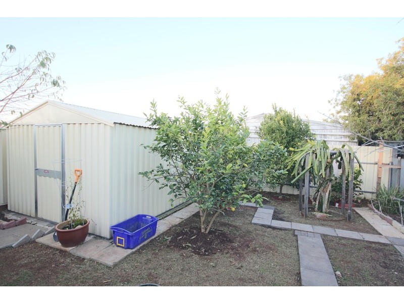 2 Tenth Avenue, Woodville North SA 5012