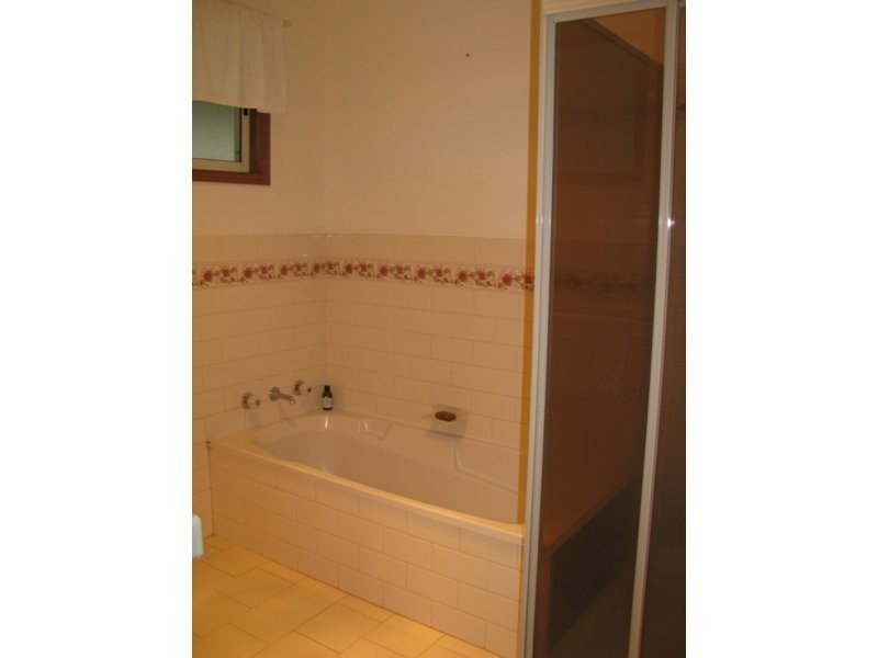 69  Wallace St, Coolamon NSW 2701