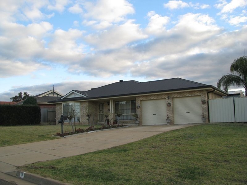 3 Boree Ave, Forest Hill NSW 2651