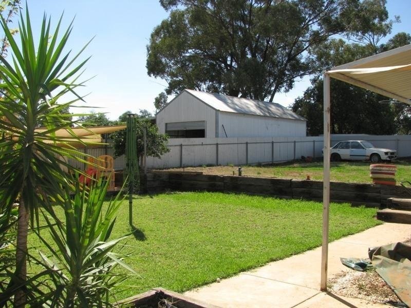 27 Cowabbie St, Coolamon NSW 2701