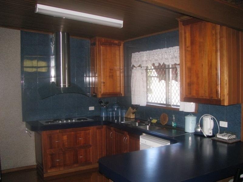 9 Marama Parade, Mount Austin NSW 2650