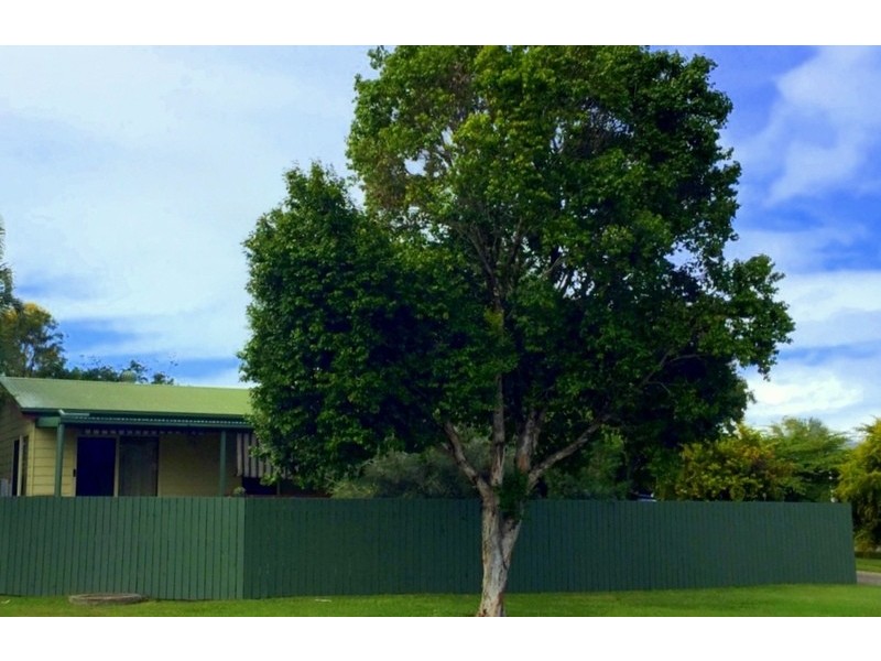 38 Nicklin Drive, Beaconsfield QLD 4740