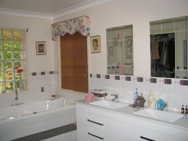 178 Smarts Rd, Tumut NSW 2720