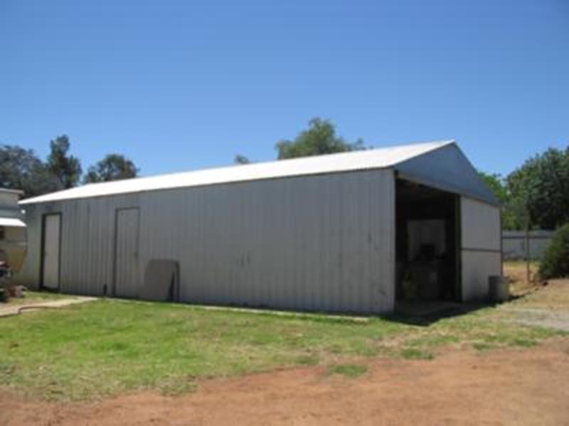 67 Wallace St, Coolamon NSW 2701