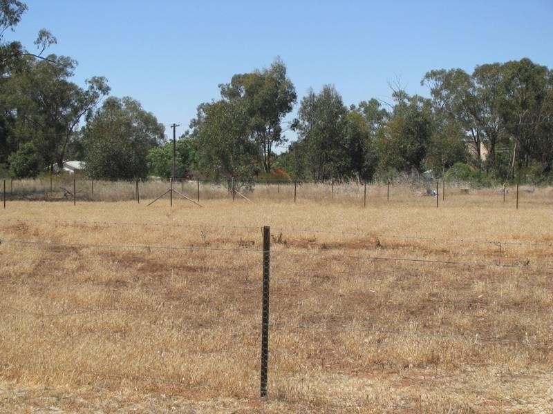 2 Spring St, Ganmain NSW 2702