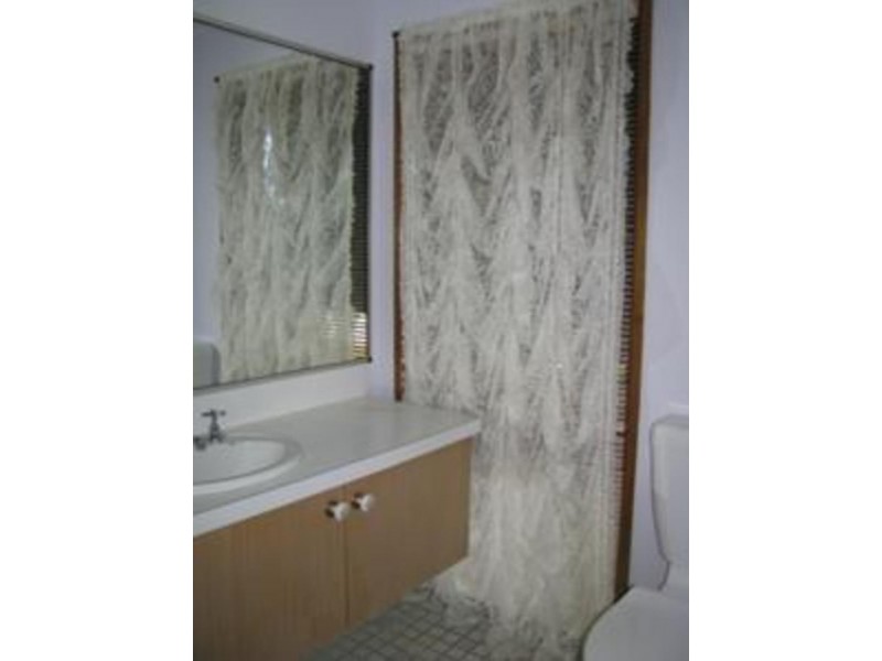 1 Atkins Place, Estella NSW 2650