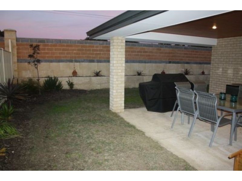 12 Arpenteur Turn, Madora Bay WA 6210