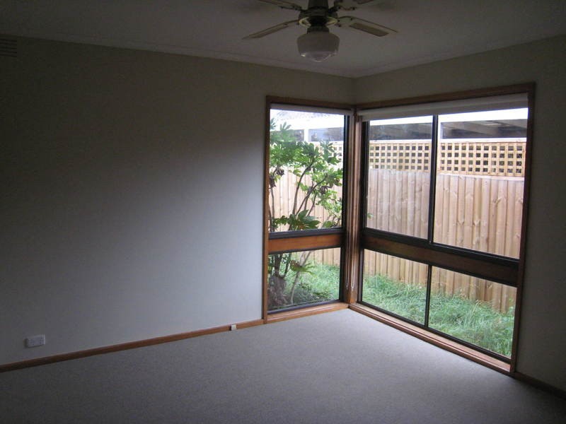 15 Acacia Way, Churchill VIC 3842