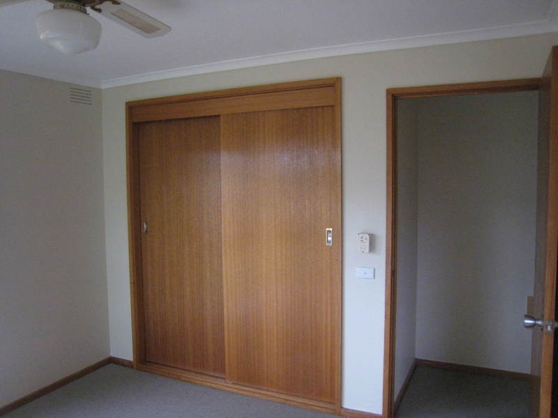 15 Acacia Way, Churchill VIC 3842