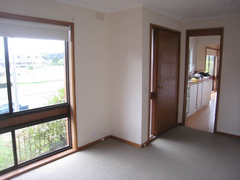 15 Acacia Way, Churchill VIC 3842