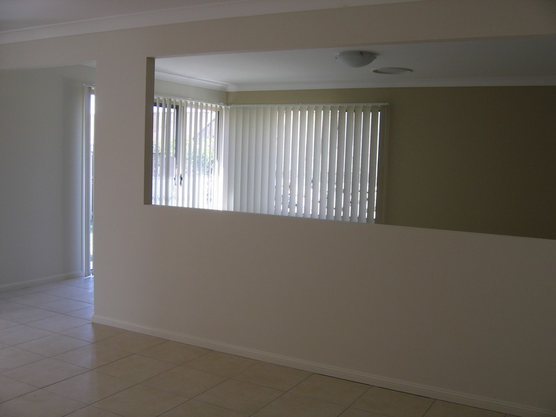 25 Rushcutter Ave, Oxenford QLD 4210