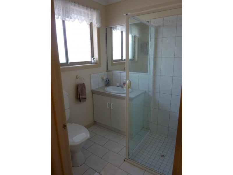 64 Bethany Rd, Hoppers Crossing VIC 3029