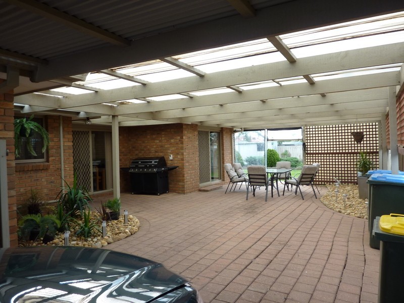 64 Bethany Rd, Hoppers Crossing VIC 3029