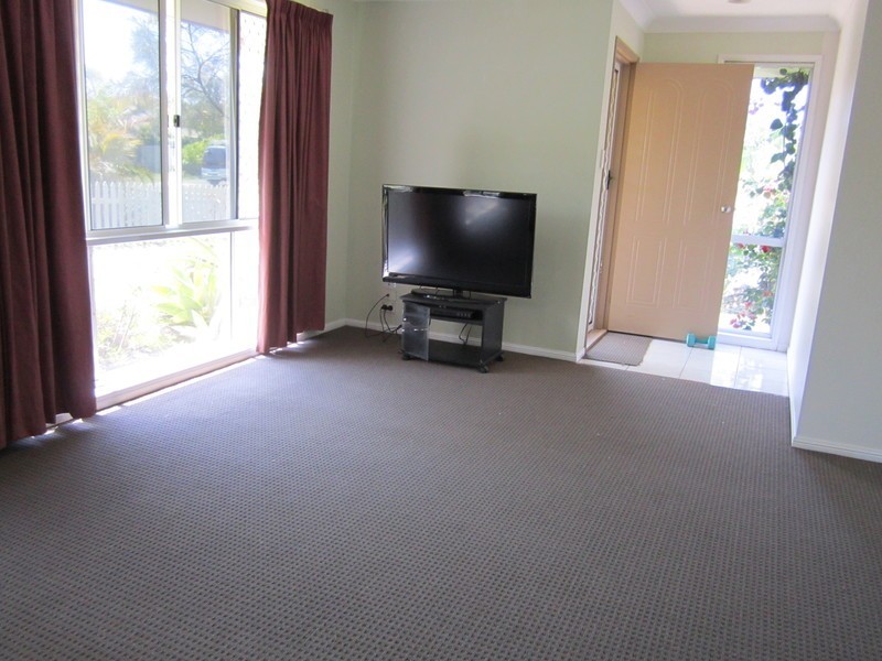 1/12 Riccarton Place, Labrador QLD 4215