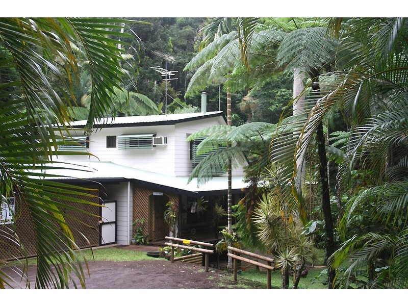 17 Eacham Close, Yungaburra, Atherton Tablelands, Cairns QLD 4870