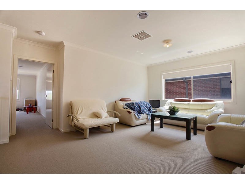 46 Stoneyfell Road, Point Cook VIC 3030