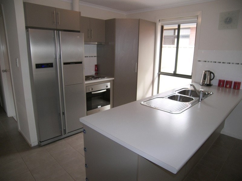 27 Banff St, Burton SA 5110