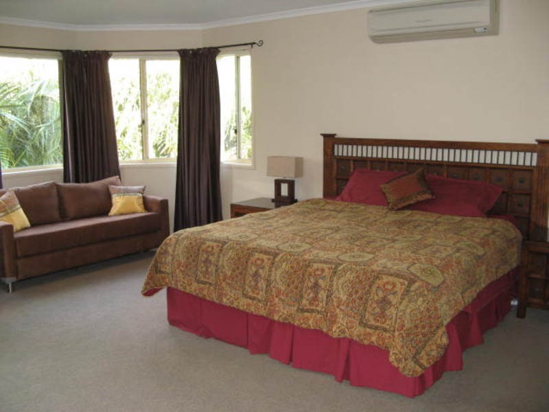 4 Jolliffe Place, Ormiston QLD 4160