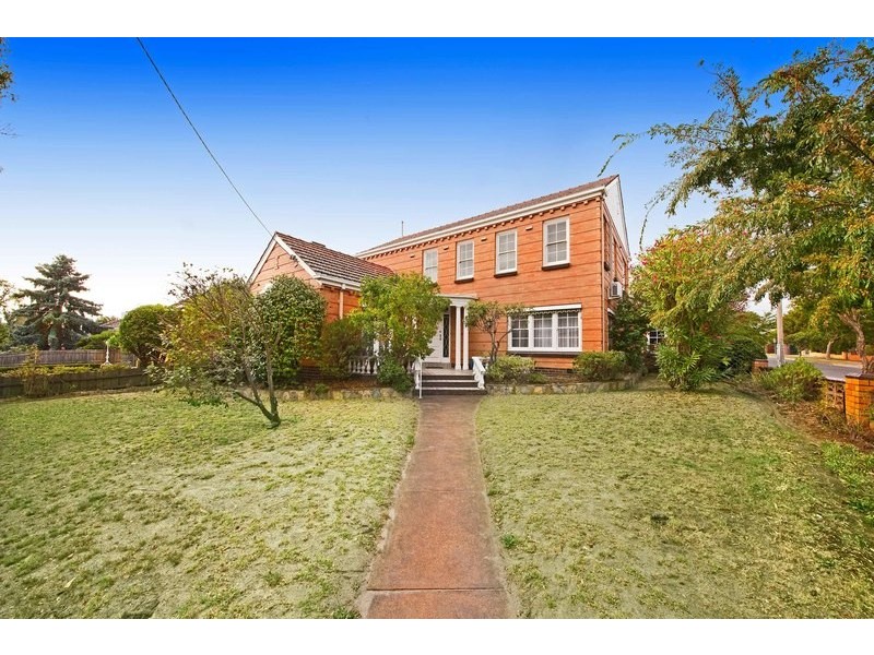 52 Dendy Street, Brighton VIC 3186