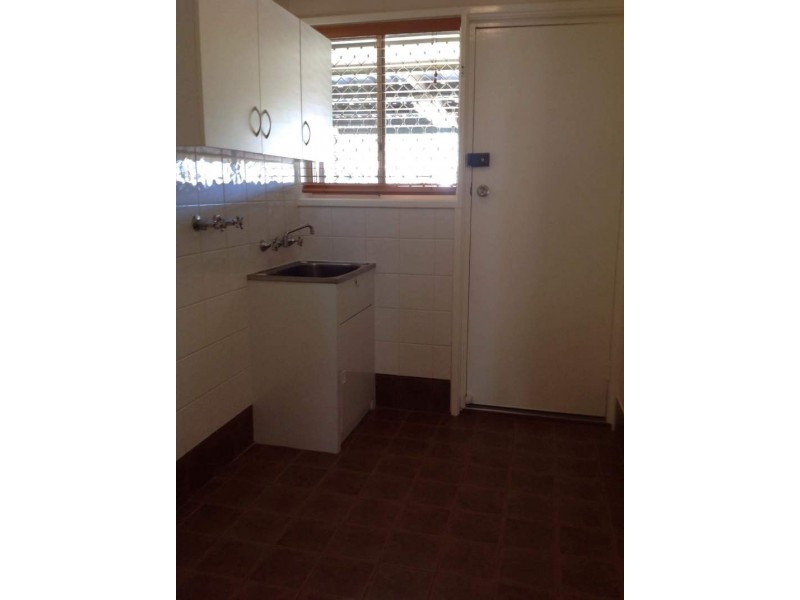 5 Burke Crescent, Dampier WA 6713