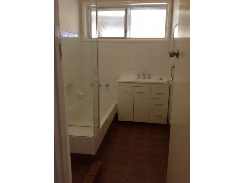 5 Burke Crescent, Dampier WA 6713