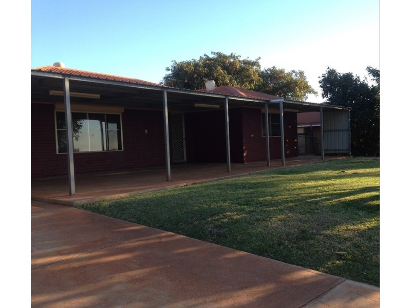 5 Burke Crescent, Dampier WA 6713