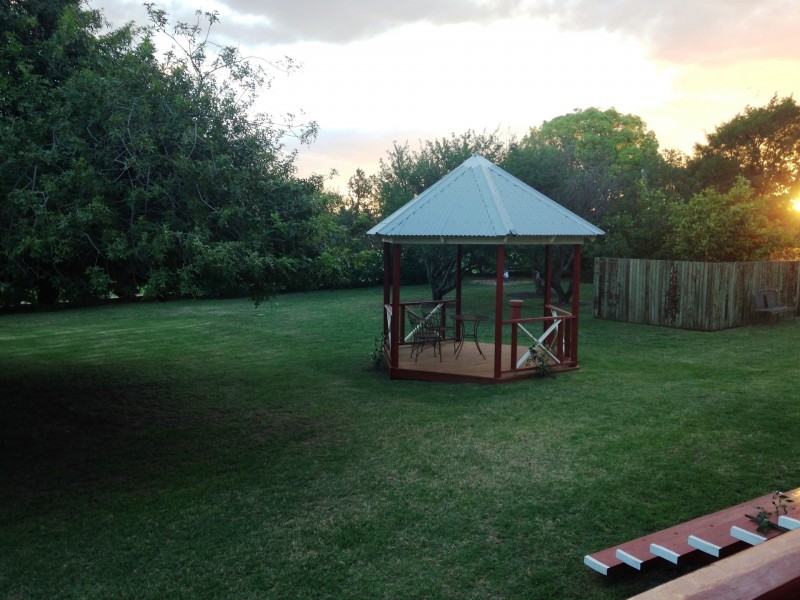 8 Locke Street, Warwick QLD 4370