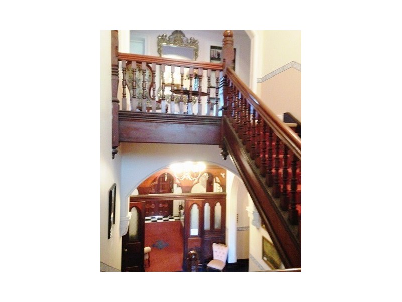 8 Locke Street, Warwick QLD 4370