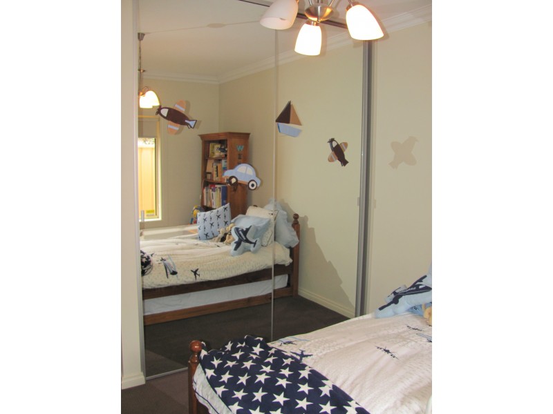 10 Chamberlain Avenue, Clarence Gardens SA 5039