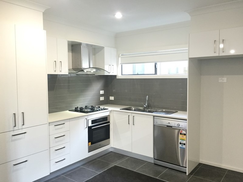 2/151 Neerim Road, Glen Huntly VIC 3163