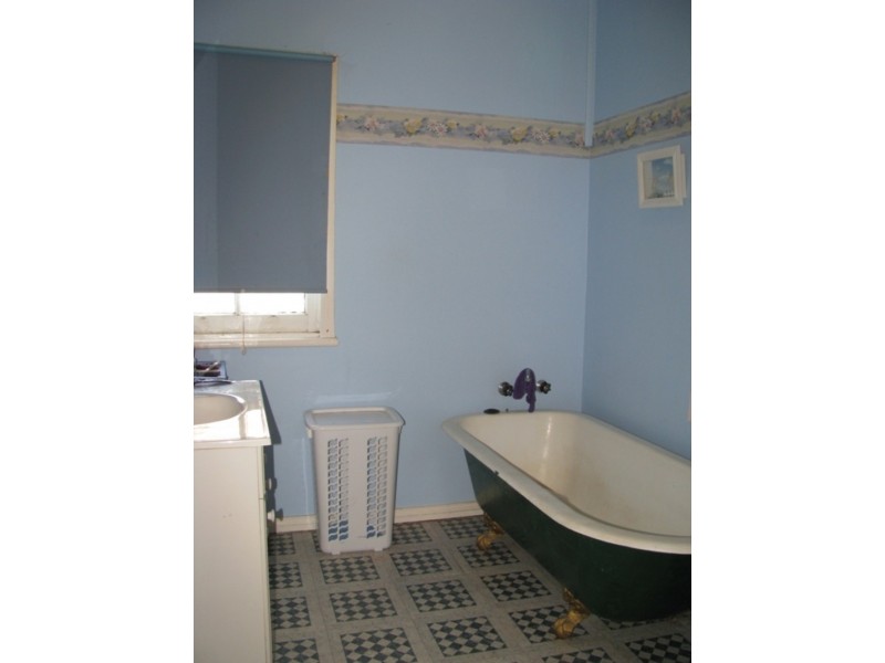 120 Methul Street, Coolamon NSW 2701