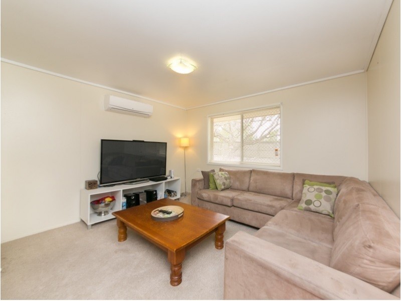 6 Hind Court, Bundamba QLD 4304