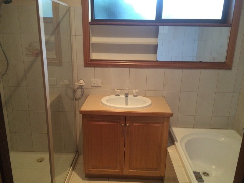 2/110 Roslyn Street, Burwood VIC 3125