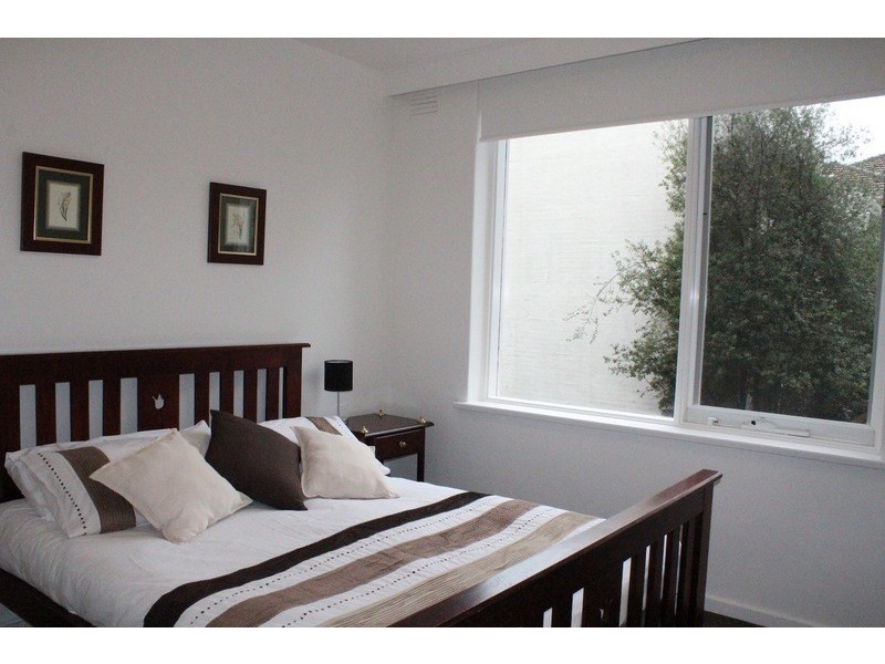 2/14 The Avenue, Prahran VIC 3181