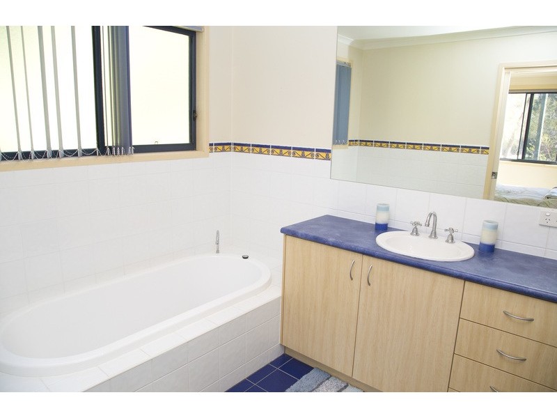 39 Palana Street, Surfside NSW 2536