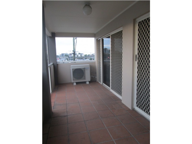 15/5      WONGARRA STREET, Clayfield QLD 4011