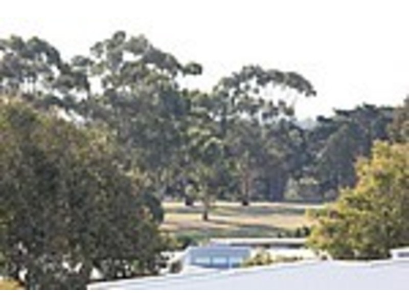 4/17 Eucalyptus Drive, Maidstone VIC 3012