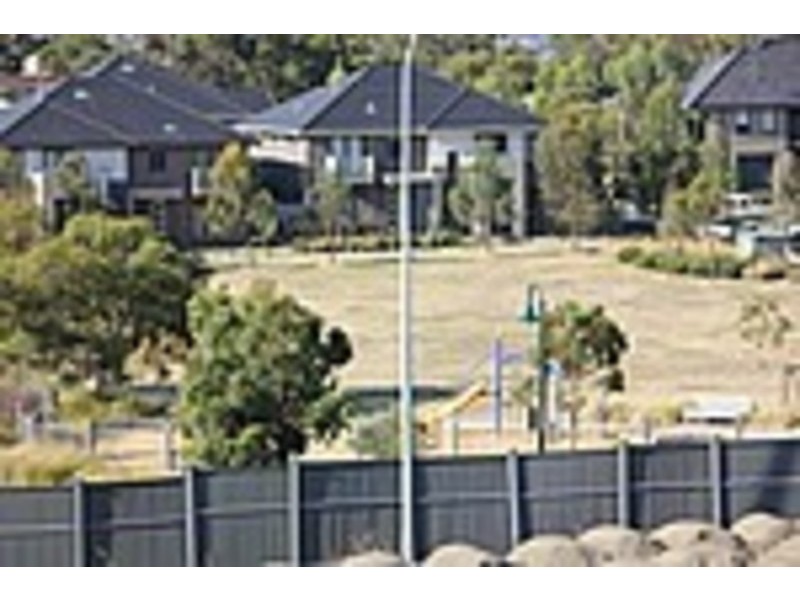 4/17 Eucalyptus Drive, Maidstone VIC 3012