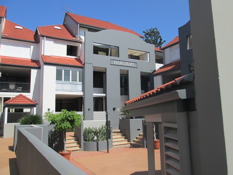 120  Sydney Street, New Farm QLD 4005