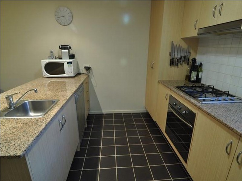 2/65 Westbury Street, St Kilda East VIC 3183