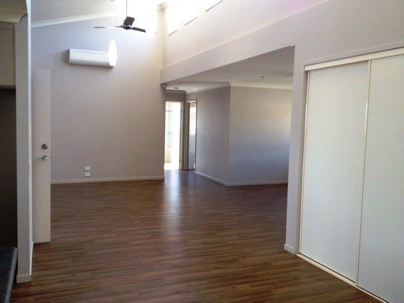 2/23 Langford Court, Moranbah QLD 4744