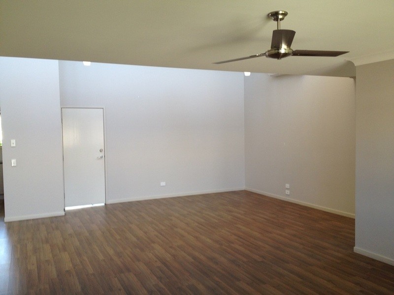 2/23 Langford Court, Moranbah QLD 4744