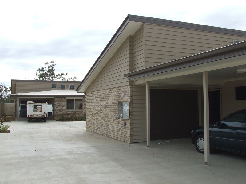 2/23 Langford Court, Moranbah QLD 4744